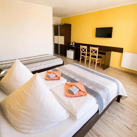 Neptun Couette-café 3*