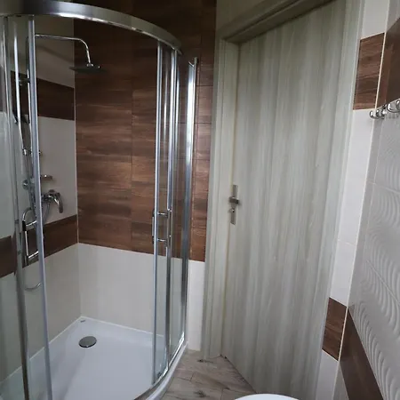 Neptun Bed & Breakfast 3*